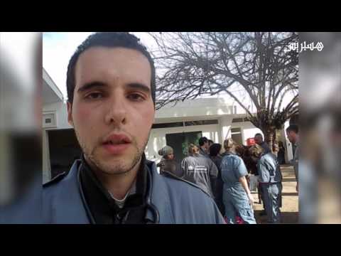 طبيب بيطري ينقذ حصانًا في الفندق الأميركي في المغرب