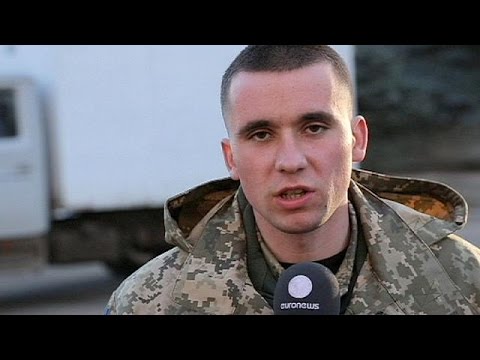 جنود أوكرانيون يرفضون سحب الأسلحة الثقيلة