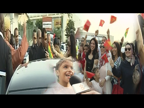 شاهد الجالية المغربية تخص محمد السادس بترحيب خاص