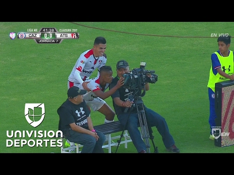 احتفال مارتينيز مع الكاميرا يخطف الأضواء في الدوري المكسيكي