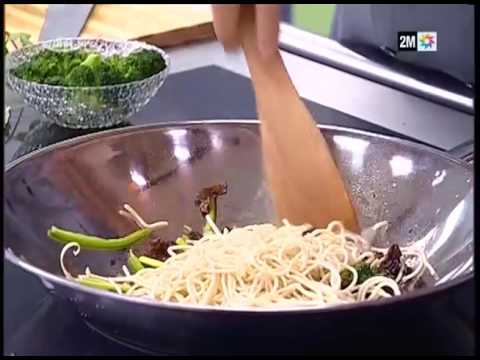 شاهد طريقة إعداد الشعرية الصينية والزنجلان والأكاجو محمص