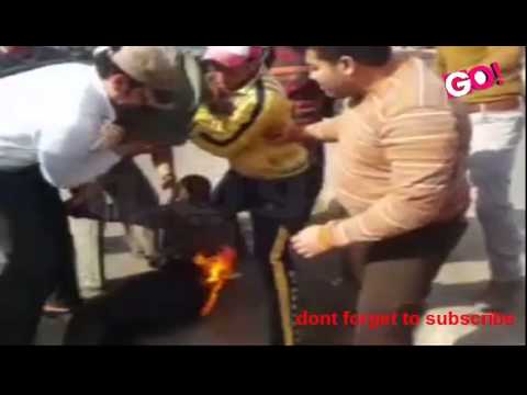 رئيس شباب الثورة في الغربية يشعل النيران في جسده