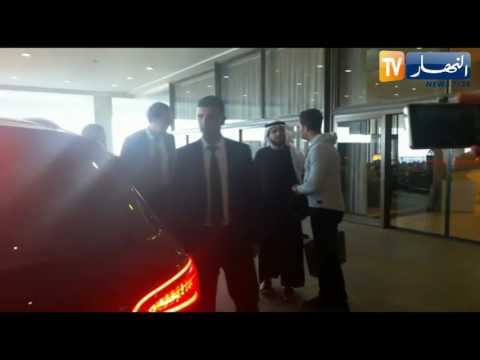 الشيخ وسيم يوسف يتجول في شوارع العاصمة