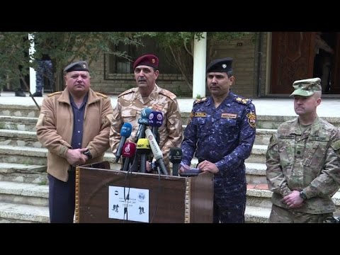 شاهد القوات العراقية تتقدم وتنشر عشرات القناصة في غرب الموصل