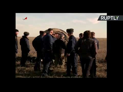 بالفيديو هبوط مركبة سويوز إم إس2 الفضائية في كازاخستان