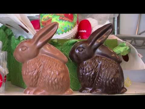 طريقة تصنيع بيض عيد الفصح وحلوى الأرانب الذهبية