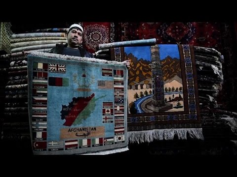 سجاد أفغاني جديد يحاكي حياة الشعب