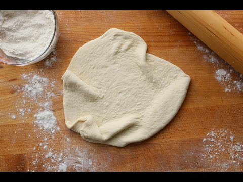 بالفيديو طريقة إعداد ومقادير عجينة البيتزا واللحم بعجين