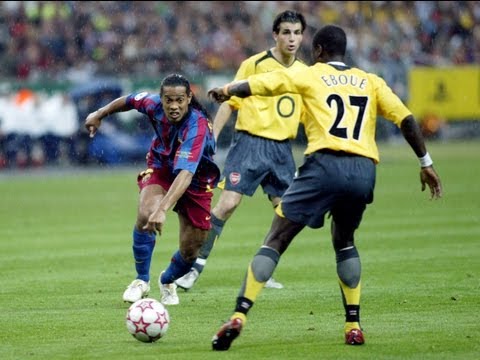 بالفيديو  ملخص مباراة برشلونة وأرسنال 21 في 2006