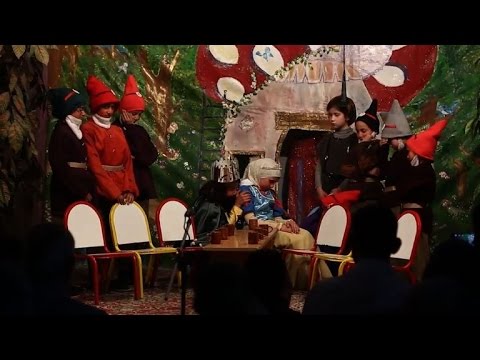 شاهد  هروب تلميذات مدينة دوما  إلى عالم الخيال