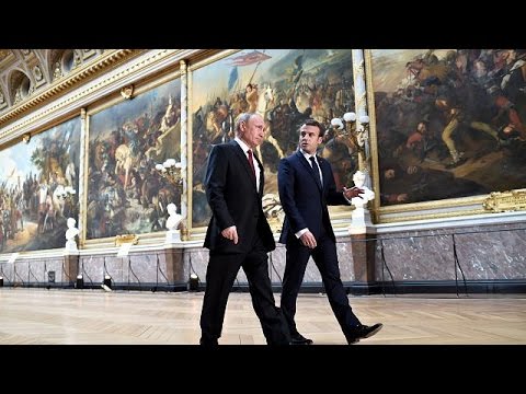 شاهد ماكرون يؤكد أن استخدام الأسلحة الكيماوية في سورية خطٌ أحمر