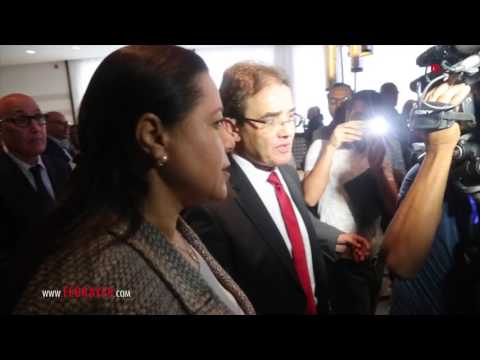 شاهد مريم بن صالح شقرون تصافح عبد الكريم بنعتيق