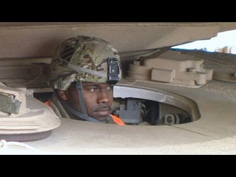 شاهد قوات أميركية في ريغا للمشاركة في مناورات عسكرية