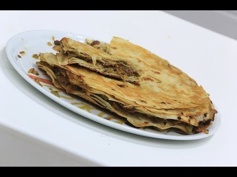 شاهد طريقة إعداد صينية رقاق باللحمة المفرومة