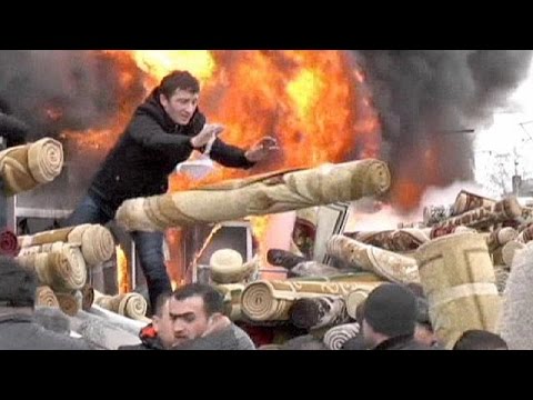 حريق كبير في مركز تجاري في مدينة قازان