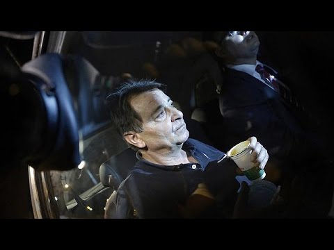 بالفيديوالسلطات البرازيلية توقف قرار ترحيل سيزار باتيستي