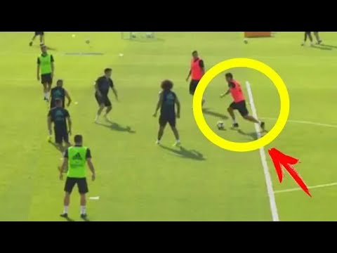 كريستيانو رونالدو يسجل هدفًا عالميًا