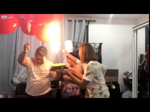 عيد ميلاد يتسبب في إحراق شعر 3 فتيات