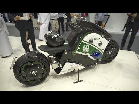 شرطة دبي تستخدم دراجة باتمان النارية لاتمام مهامها