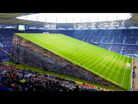 أغرب 10 ملاعب لكرة القدم في العالم