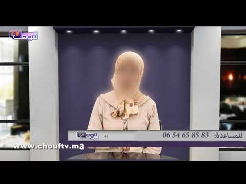بائع متجول يعترض الموكب الملكي في حالة سكر