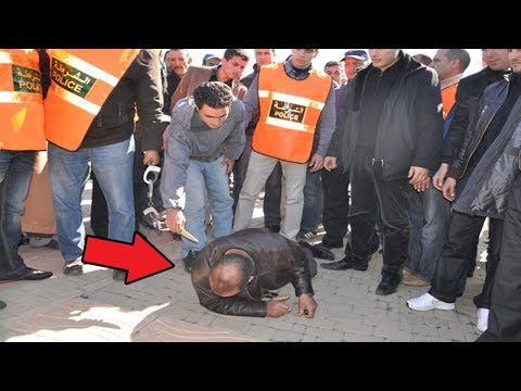 شاهد كيف دافع عسكري عن خطيبته
