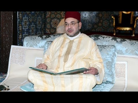 الرئيس الفرنسي يشيد بجهود الملك محمد السادس