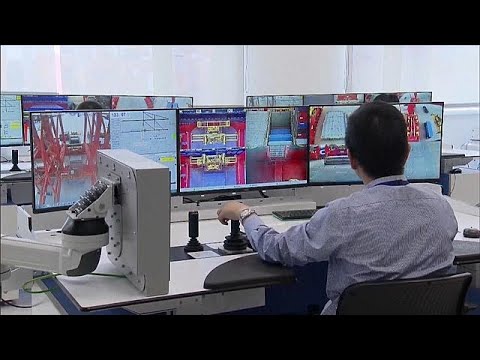 شاهد أول ميناء آليّ عملاق في شنغهاي
