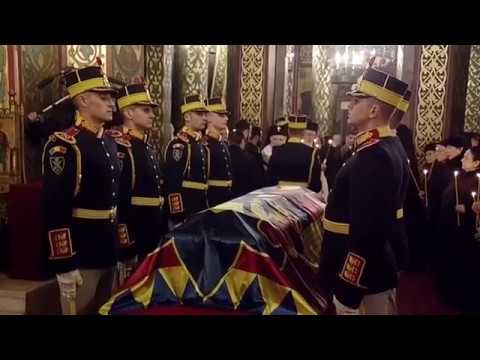 شاهد تشييع أحد آخر ملوك أوروبا الذين شهدوا الحرب العالمية الثانية