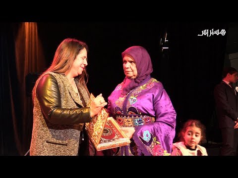 شاهد لحظات جميلة ومؤثرة من حفلة تكريم الممثلة سعاد صابر