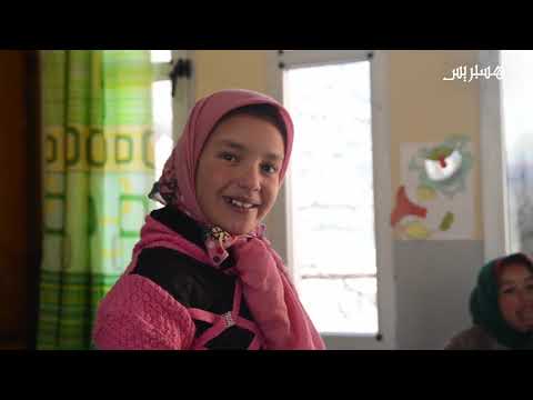 شاهد قافلة تضامينة مع أطفال المنطقة الجبلية أمليل