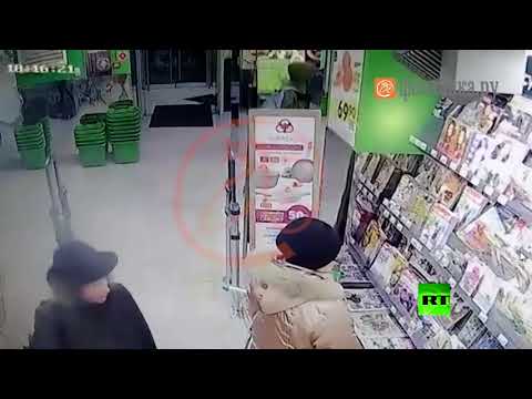 شاهد ما رصدته كاميرات المراقبة