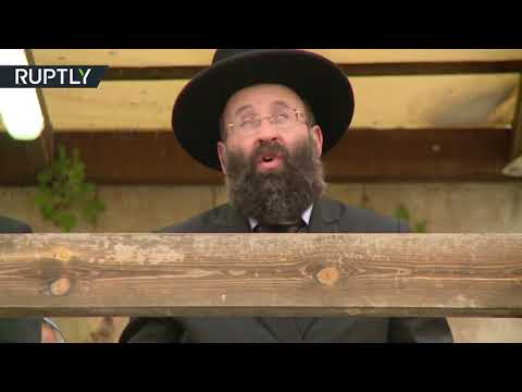 وزير إسرائيلي يقود حشدا لصلاة الاستسقاء عند حائط البراق