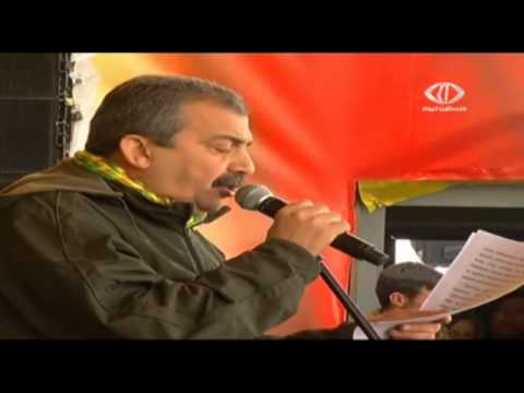 أوجلان يجدد دعوة الحزب إلى إلقاء السلاح