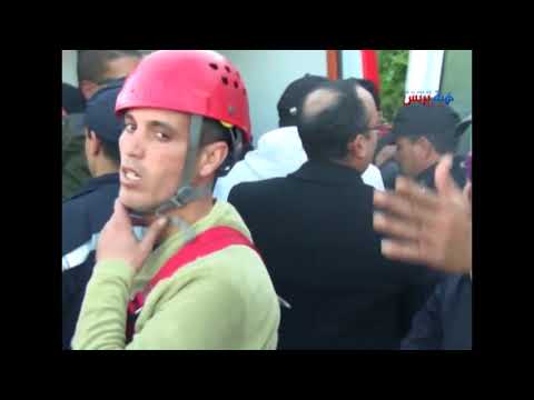 شاهد  نقل الشرطي الذي حاول الانتحار في مراكش إلى المستشفى