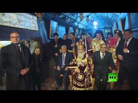 شاهد محمود عباس يحضر قداس عيد الميلاد في بيت لحم