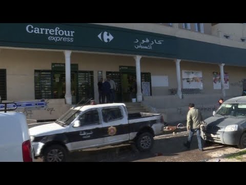 شاهد عشرات الجرحى وتوقيف 200 شخص