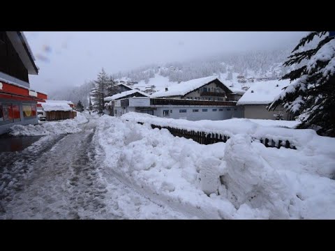 شاهد القطارات تعود إلى العمل انطلاقًا مِن محطة زيرمات في سويسرا