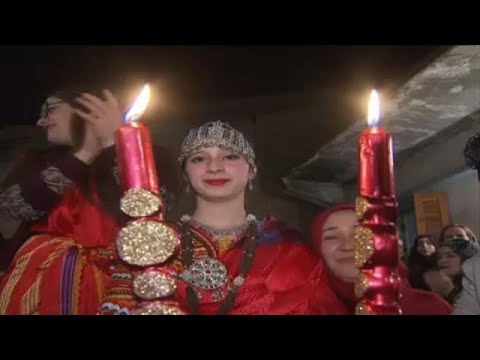 شاهد أمازيغ الجزائر يتحضّرون للاحتفال بالعام الجديد