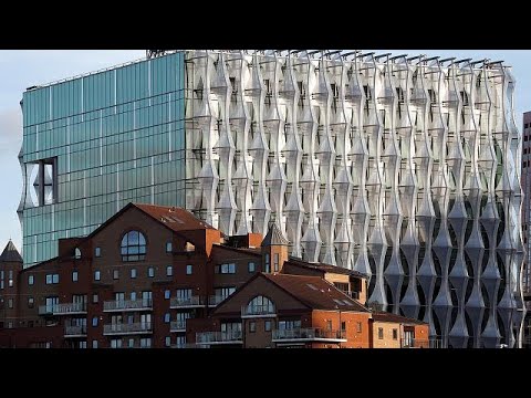 شاهد دونالد ترَمب يلغي زيارة رسمية إلى لندن