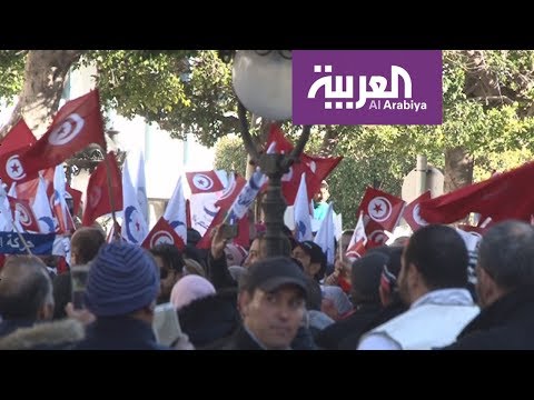 بالفيديو تظاهرات وإجراءات أمنية مشددة في شارع الحبيب بورقيبة