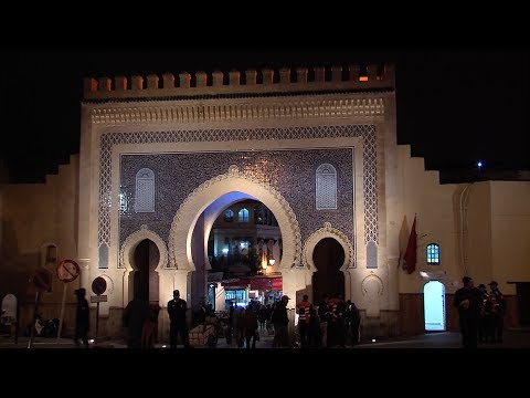 شاهد إبراز الجوانب الجمالية في باب بوجلود في فاس
