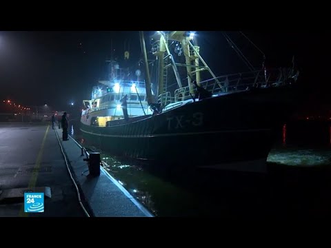 بالفيديو بروكسل تمنع صيد الأسماك