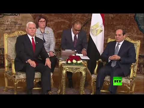 لحظة لقاء نائب الرئيس الأميركي مع الرئيس المصري في القاهرة