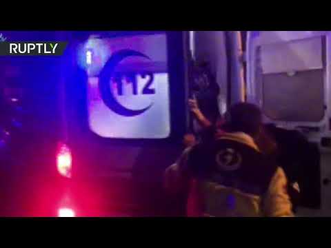 شاهد مقتل شخص وإصابة آخرين بعد سقوط صاروخ على مسجد جنوبي تركيا