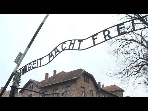 شاهد توتر بين إسرائيل و بولندا بسبب المحرقة النازية