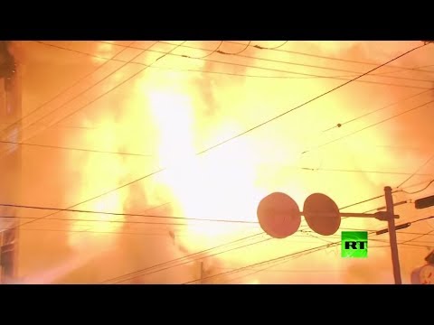 شاهد مقتل 11 شخصا بحريق في مأوى للعجزة