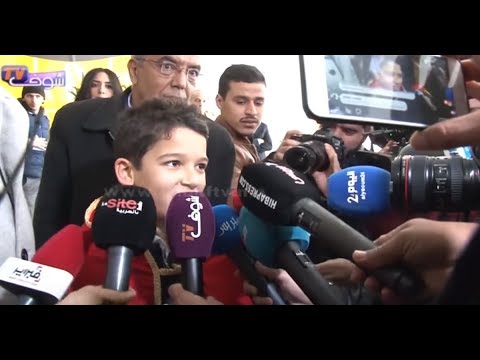 شاهد استقبال الكبار للطفل المغربي حمزة لبيض في مطار سلا
