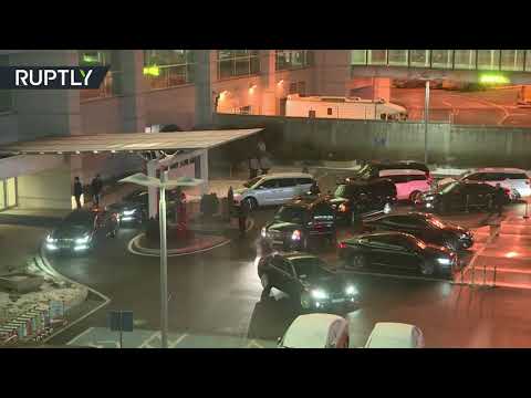 شاهد الوفد الكوري الشمالي يعود أدراجه من جارته الجنوبية