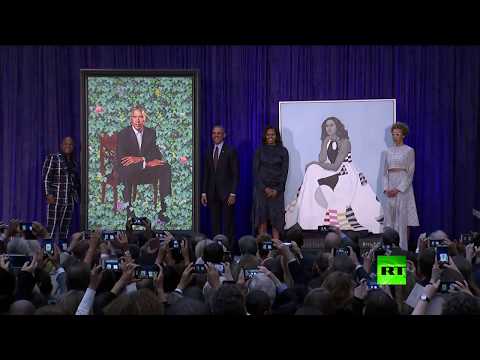 شاهد أوباما وميشيل يُخلِّجان اسميهما في تاريخ الولايات المتحدة